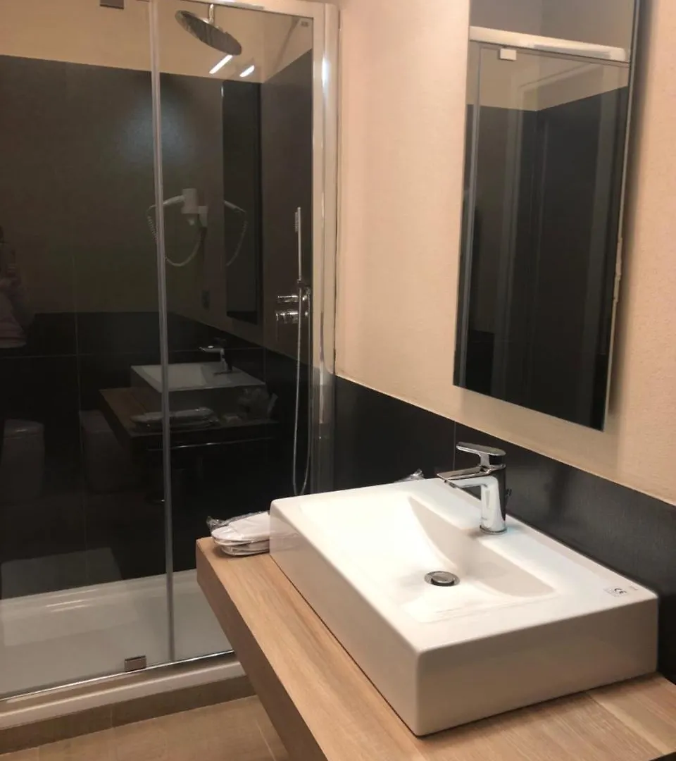Albergo Tre Pozzi Fontanellato 4*,  Italy