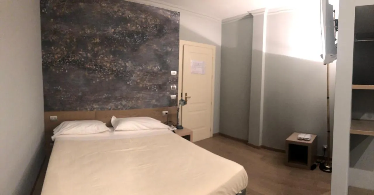 Albergo Tre Pozzi Fontanellato 4*,